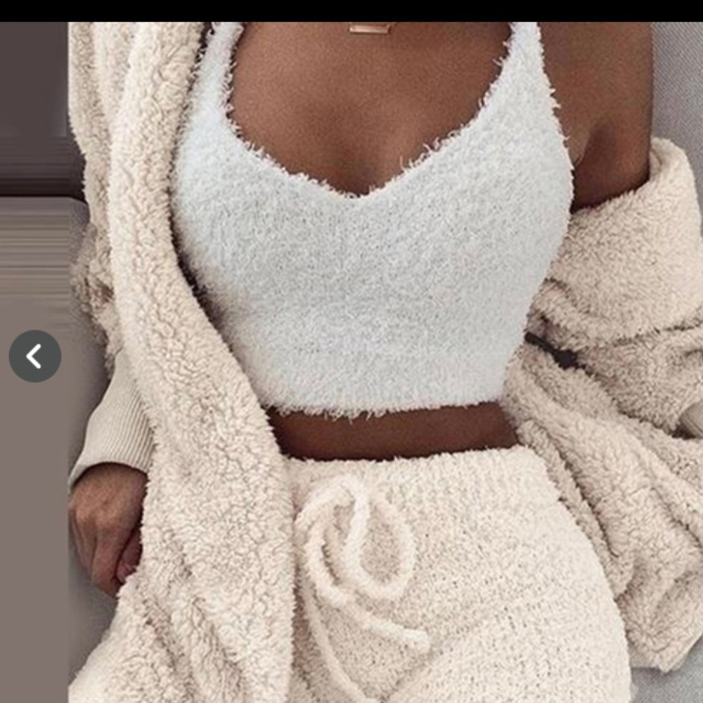 SOLD DO NOT BUY SHEIN FUZZY TOP